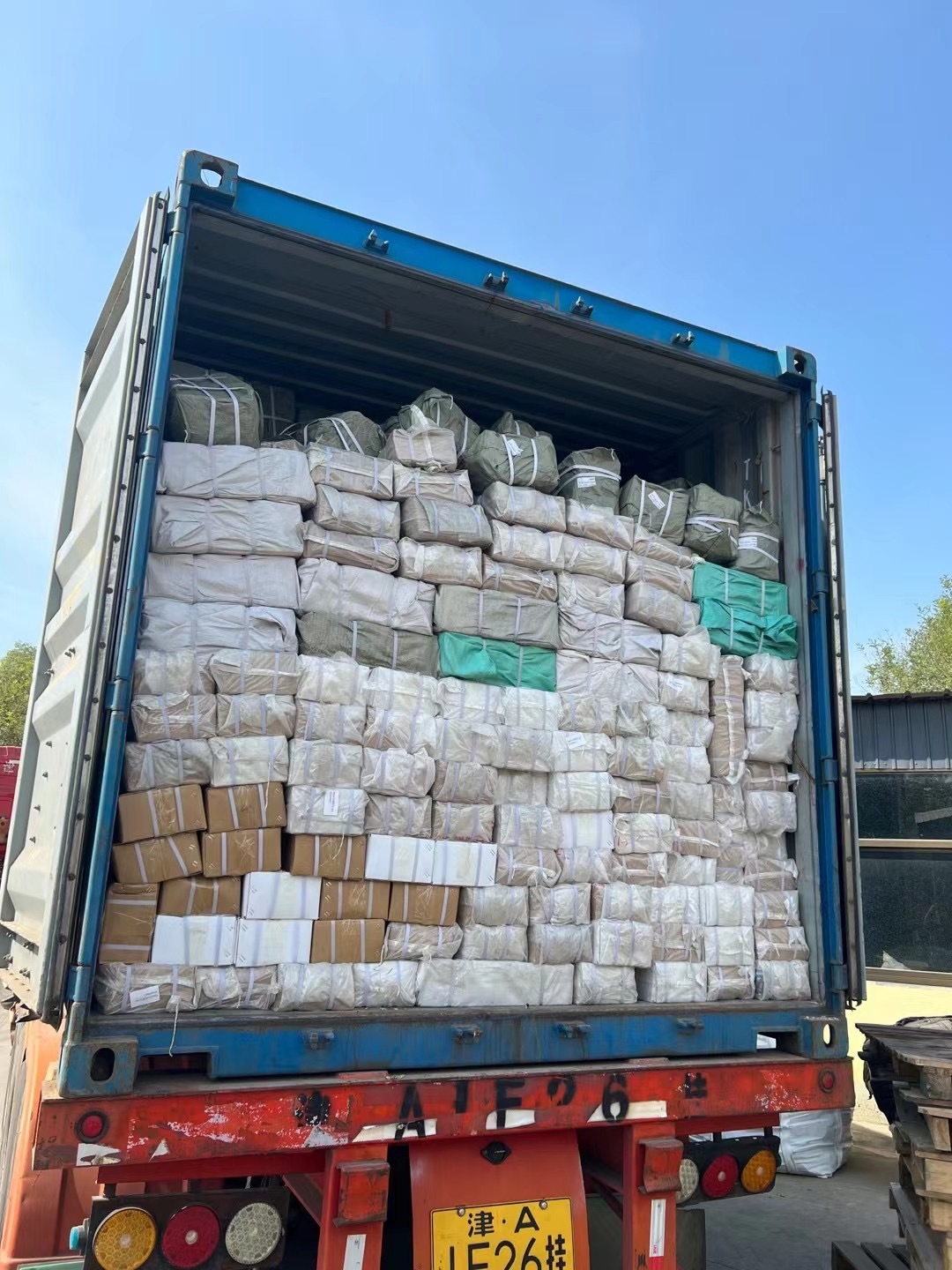 Latest company Cases about This week we shipped 2 containers of tractor parts to Uzbekistan