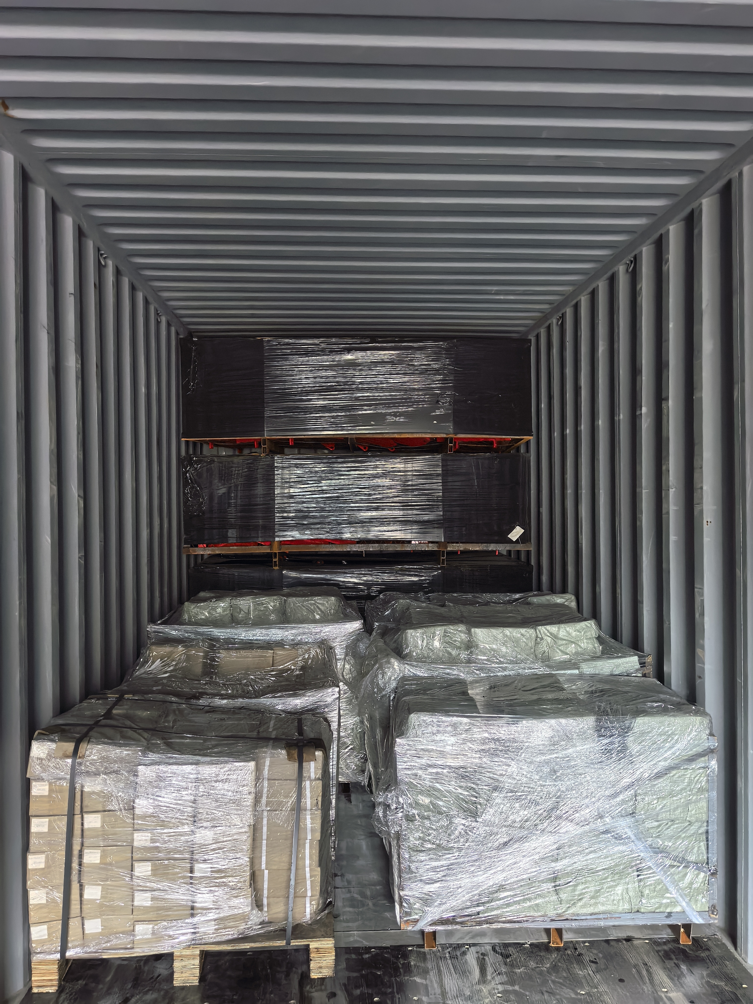 Latest company Cases about Shipment of Agricultural Machinery Parts to Ecuador in 40-Foot Container