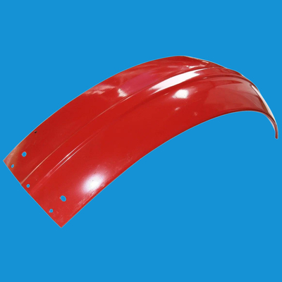 Bom preço. MTZ Peças sobressalentes de tractor 70-8403012 Fender frontal em linha